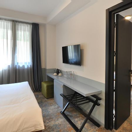 Castor & Pollux Hotel Tbilisi Exterior photo