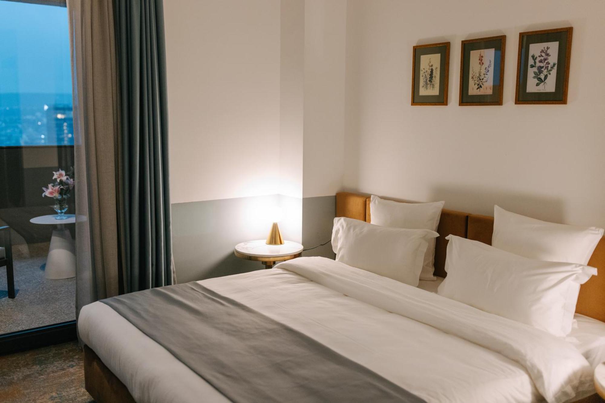 Castor & Pollux Hotel Tbilisi Exterior photo