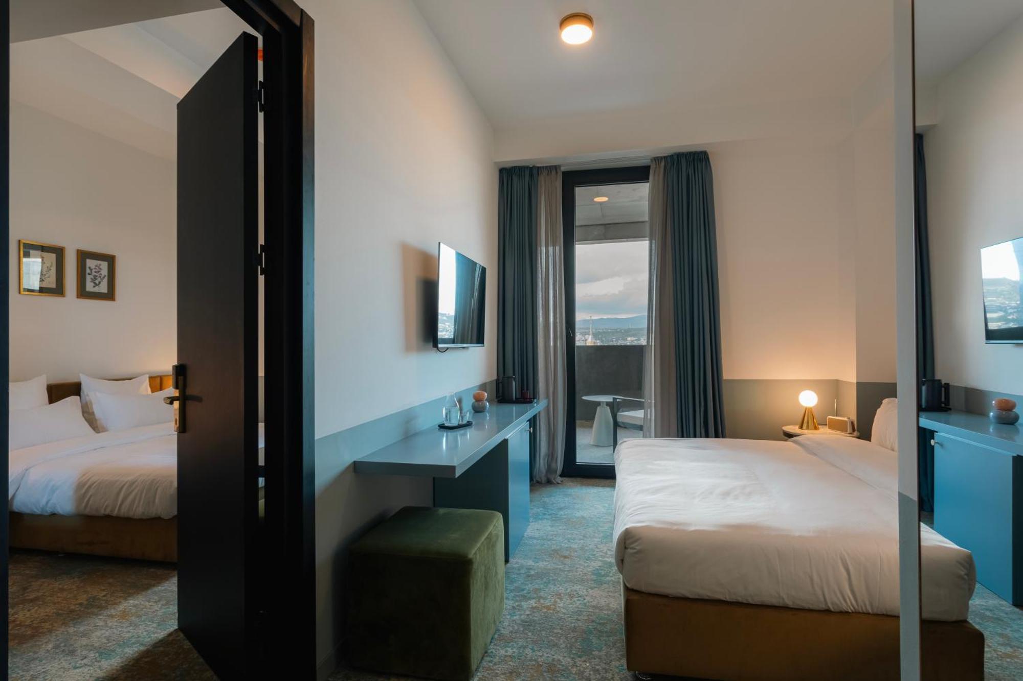Castor & Pollux Hotel Tbilisi Exterior photo