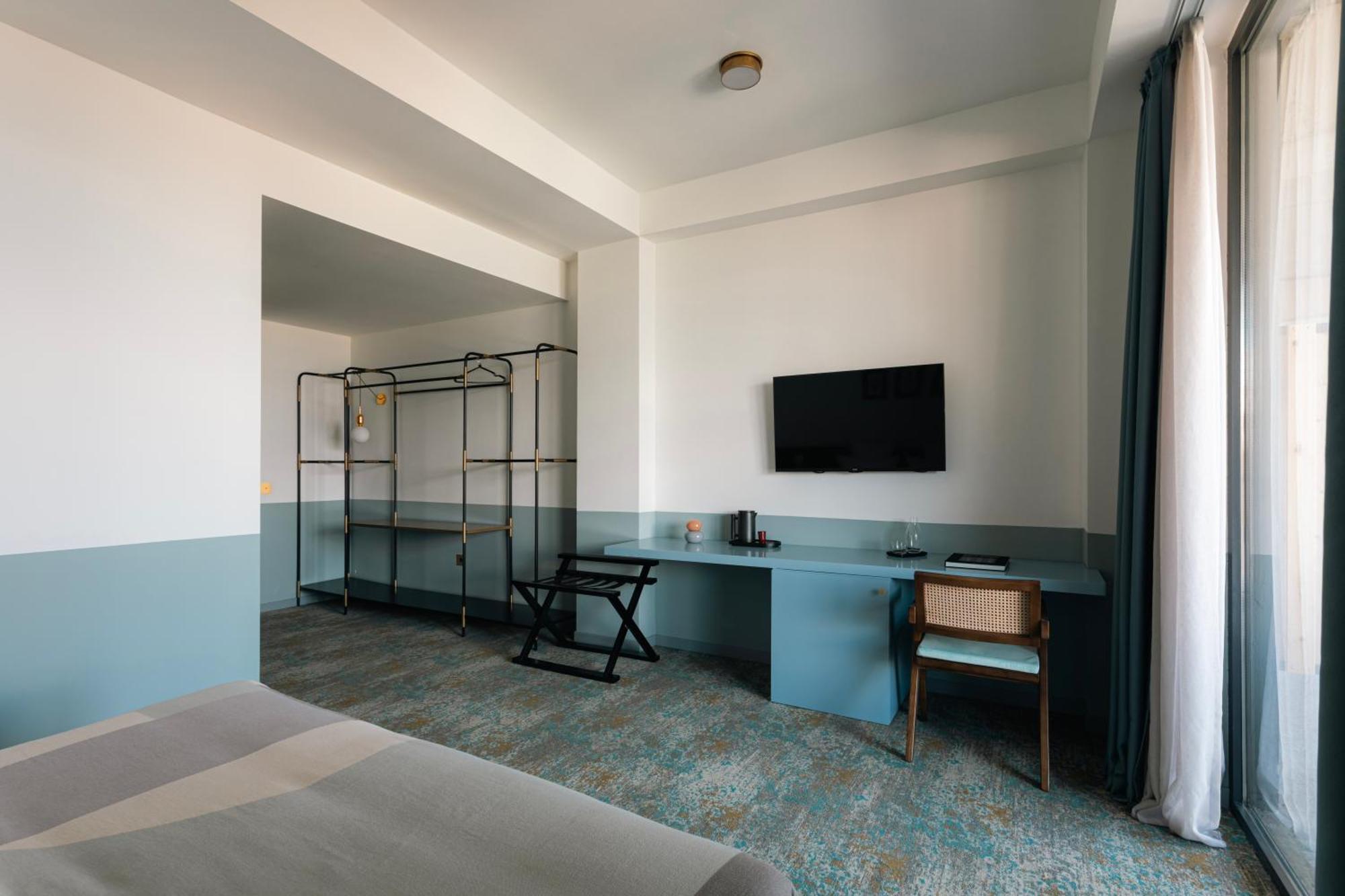 Castor & Pollux Hotel Tbilisi Exterior photo