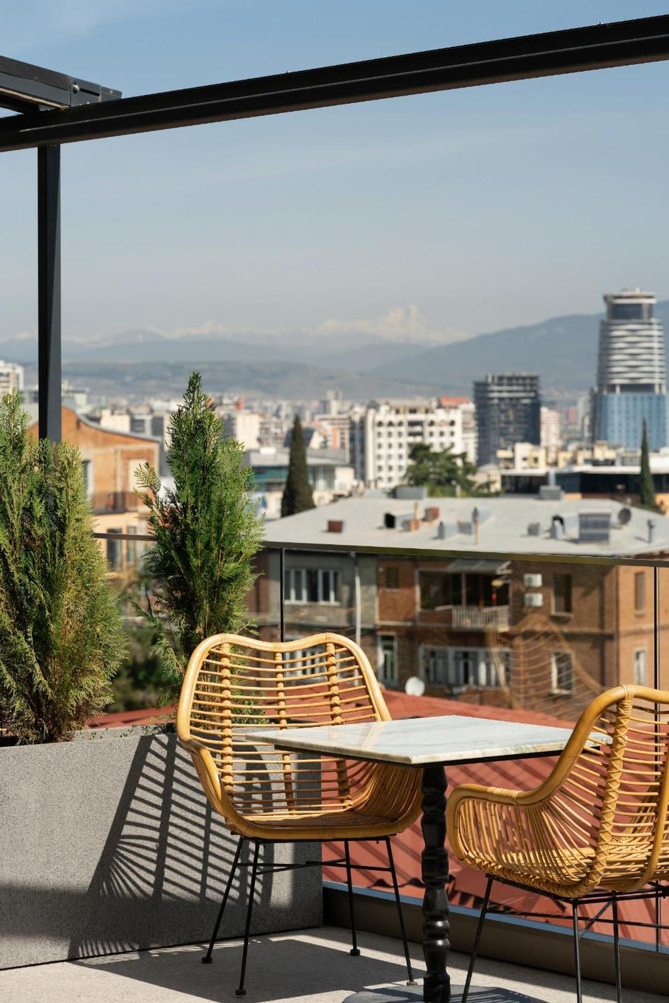 Castor & Pollux Hotel Tbilisi Exterior photo